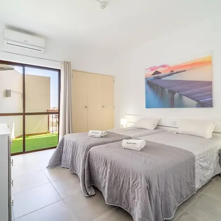 Magna - Apt- 206 By Hellovacations