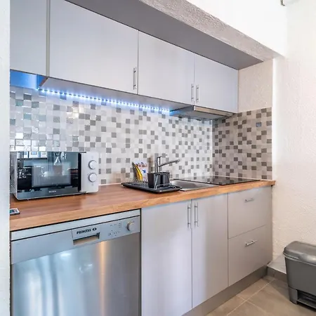 Magna - Apt- 206 By Hellovacations