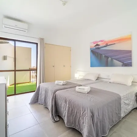 Magna - Apt- 206 By Hellovacations 아파트 *